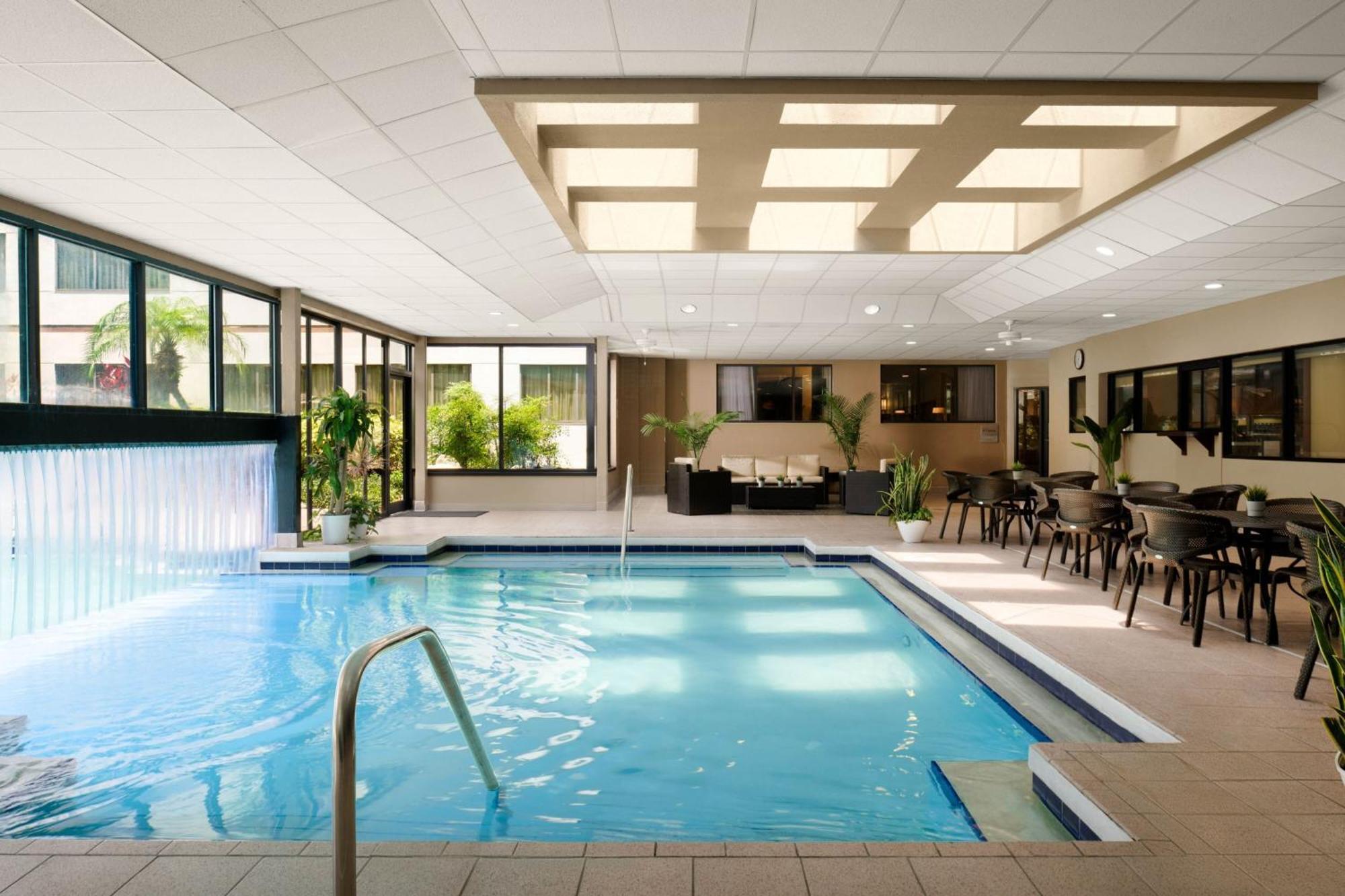 Sheraton Suites Orlando Airport Hotel Esterno foto